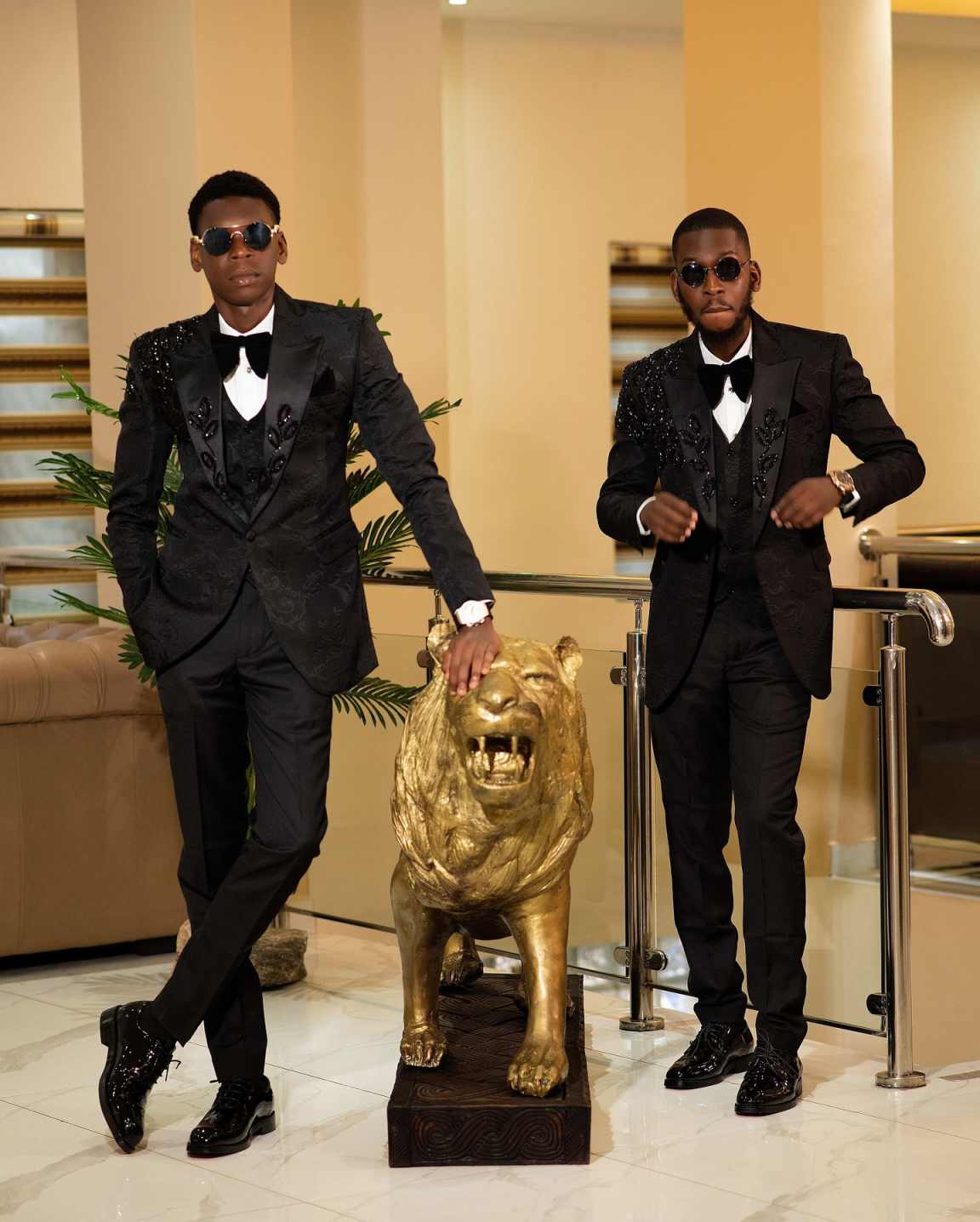 Fashion Men Suits Applique 2-p - огляд і ціна Men Formal Wear Design