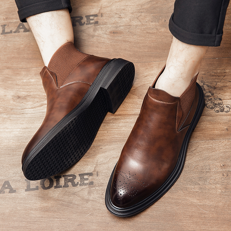 High-top leather shoes are ver - огляд і ціна Men Formal Wear Top