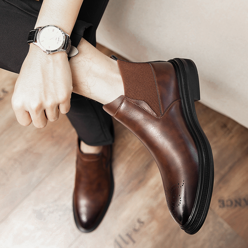 High-top leather shoes are ver - огляд і ціна Men Formal Wear Top