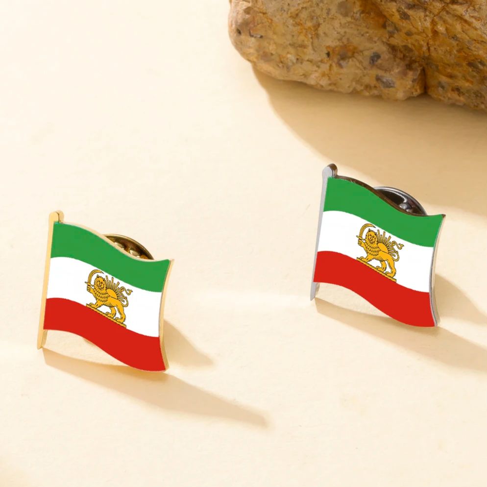 Lucktune Old Historical Irania - огляд і ціна Tuxedo Lapel Pin