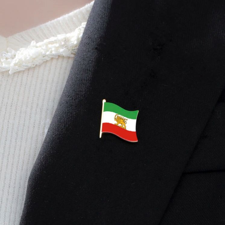 Lucktune Old Historical Irania - огляд і ціна Tuxedo Lapel Pin